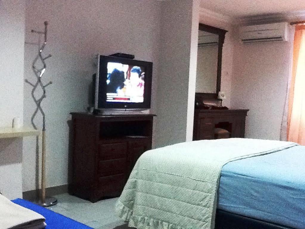 Pondok Malabar Pension Jakarta Buitenkant foto
